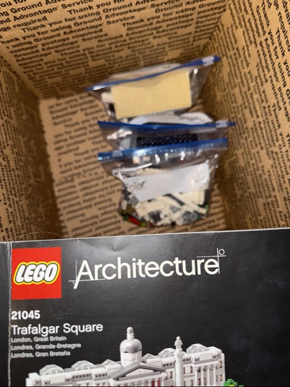 LEGO Architecture Trafalgar Square 21045 Landmark Series Complete Set w/ Manual - Picture 2 of 3